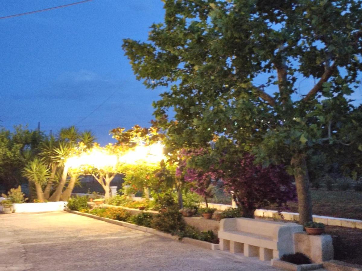 Vila Residenza "I Tre Carrubi " Fasano Exteriér fotografie